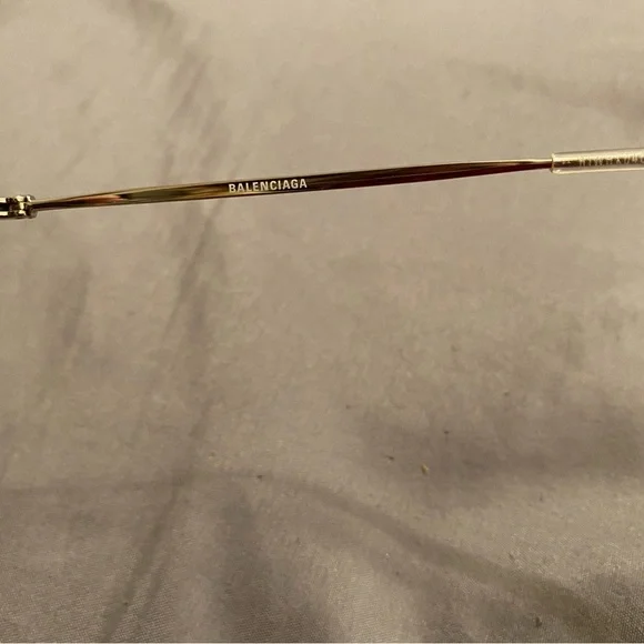 Balenciaga BB0015 004 Women’s Cat Eye Sunglasses Black/Silver 61/12/145 - Picture 4 of 4